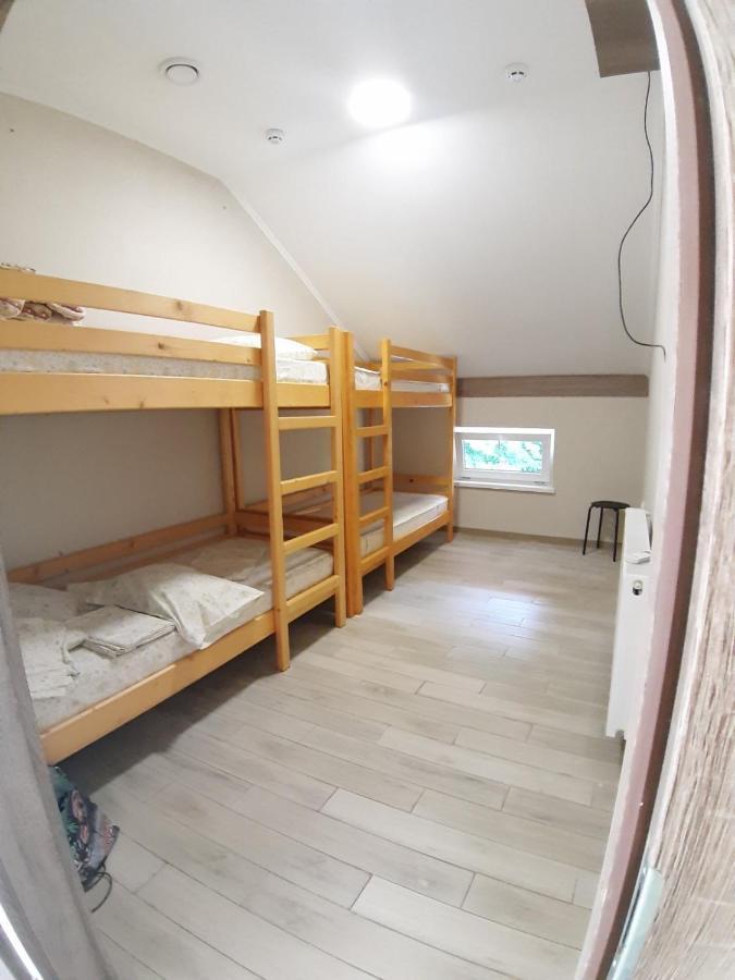 تشيرنيفتسي Hostel U Pottera المظهر الخارجي الصورة
