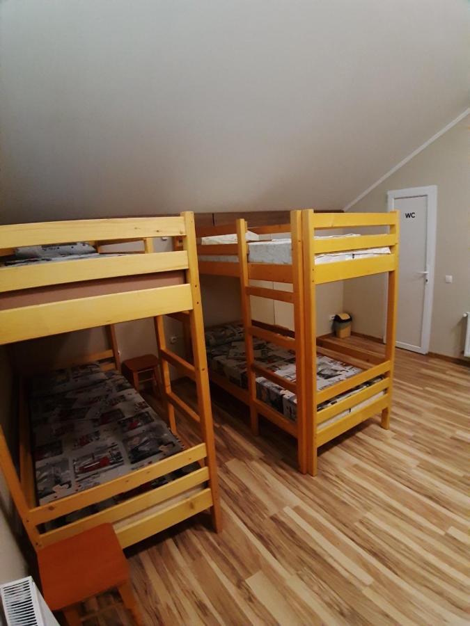 تشيرنيفتسي Hostel U Pottera المظهر الخارجي الصورة