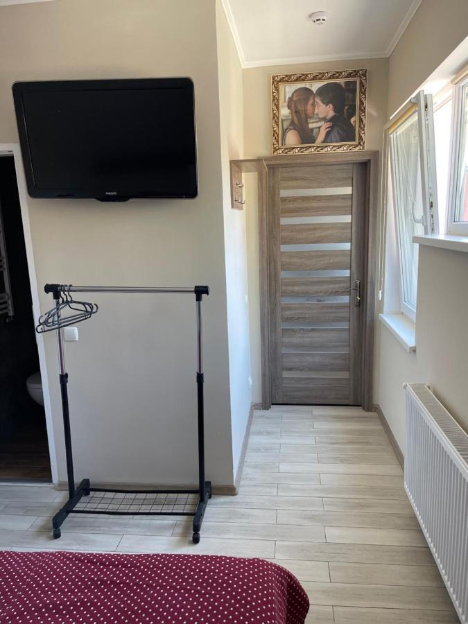 تشيرنيفتسي Hostel U Pottera المظهر الخارجي الصورة